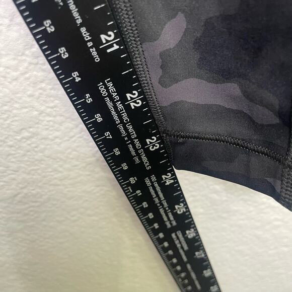 Athleta Womens Leggings Size XS Gay Ultimate Camo 7/8 Tight Camouflage Pattern - Picture 7 of 16